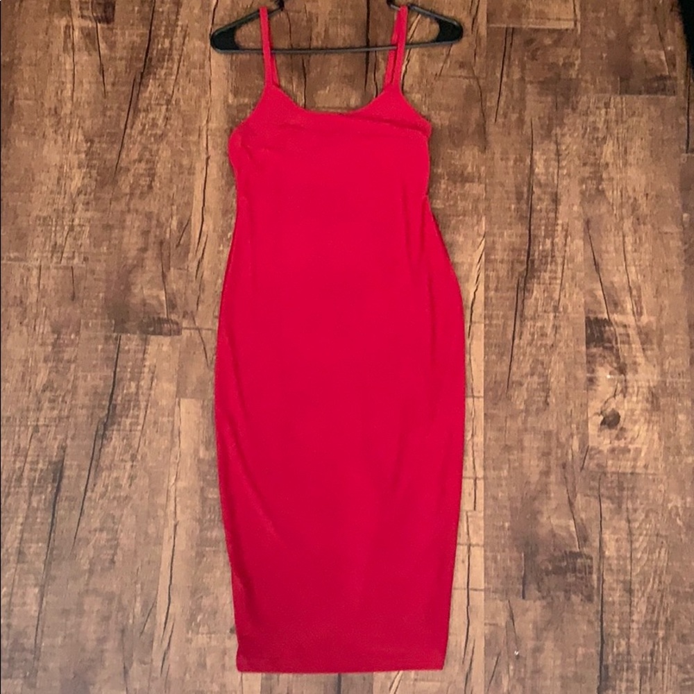 Maroon red midi dress